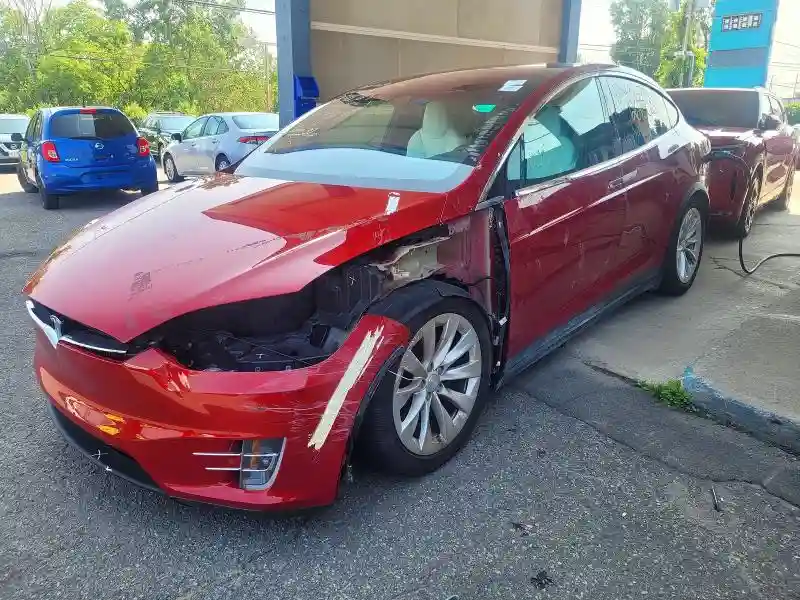 5YJXCAE22KF189454 2019 TESLA MODEL X-1