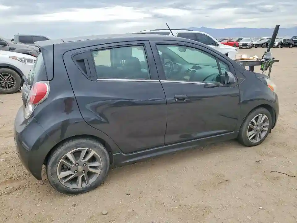 KL8CL6S0XFC772462 2015 CHEVROLET SPARK-2