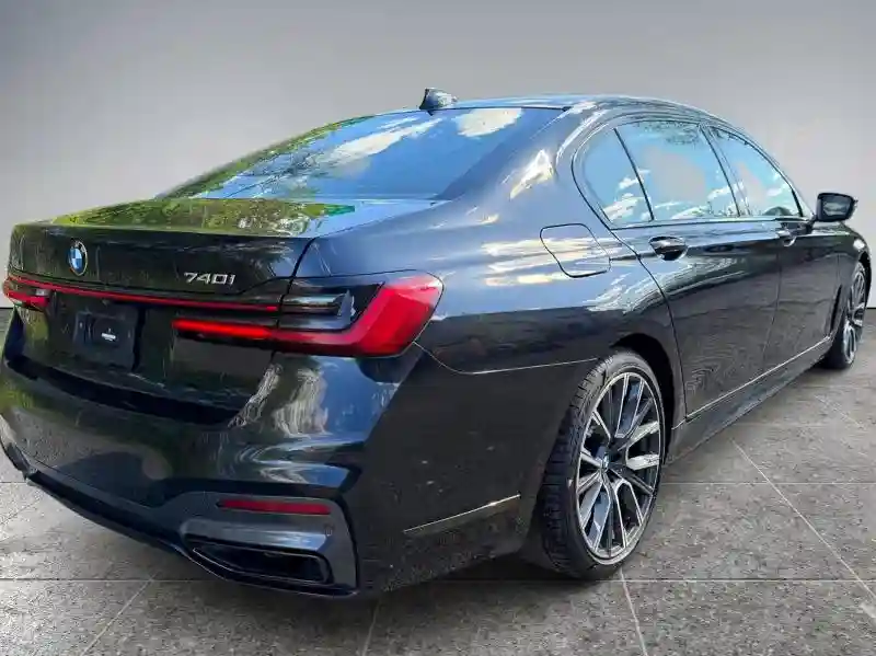 WBA7T4C03NCK23662 2022 BMW 7 SERIES-3