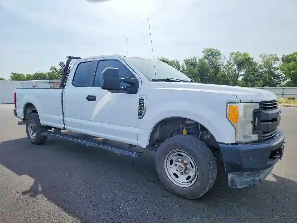 1FT7X2B61HEE07895 2017 FORD F250-3