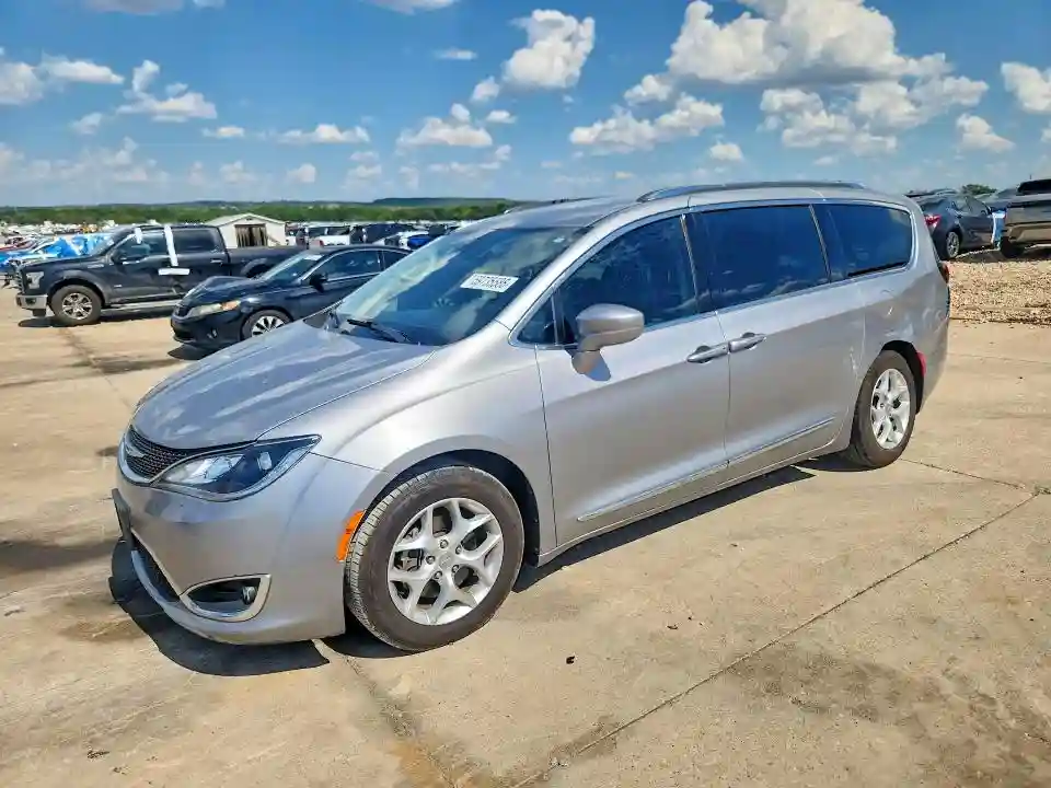 2C4RC1BG3JR219038 2018 CHRYSLER PACIFICA-0
