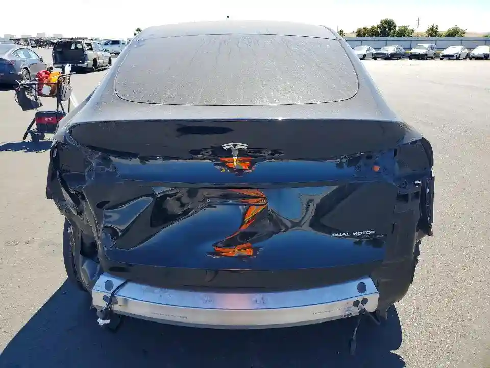 7SAYGDEE8PF586519 2023 TESLA MODEL Y-5