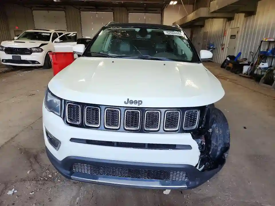 3C4NJDCB6LT175271 2020 JEEP COMPASS-4