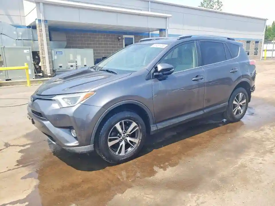 JTMRFREV2JJ718191 2018 TOYOTA RAV4-0