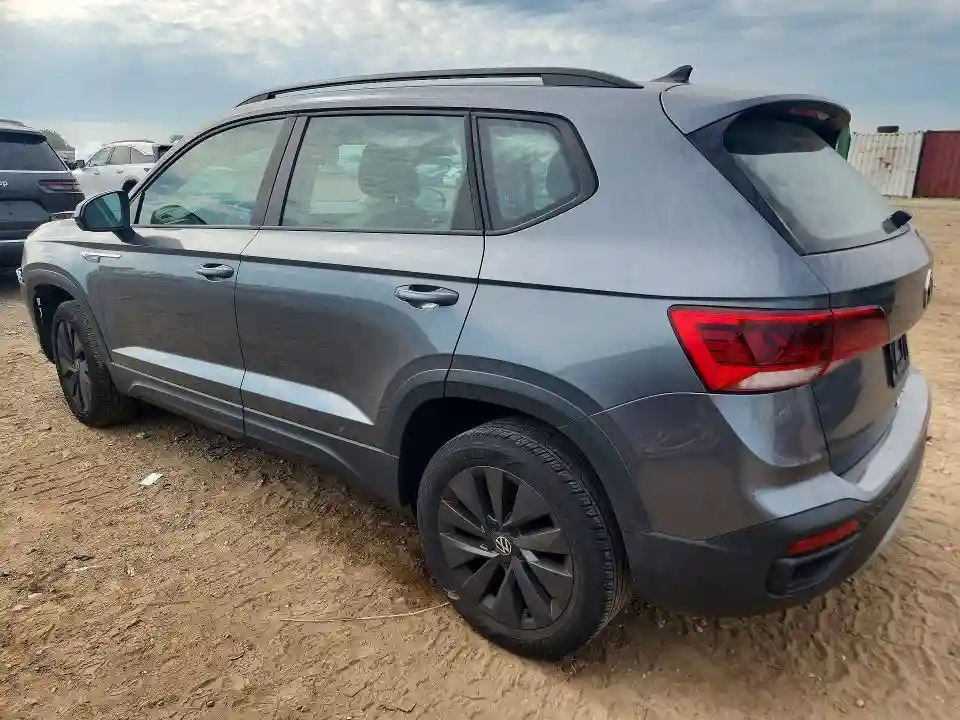 3VVCX7B22NM049545 2022 VOLKSWAGEN TAOS S-1