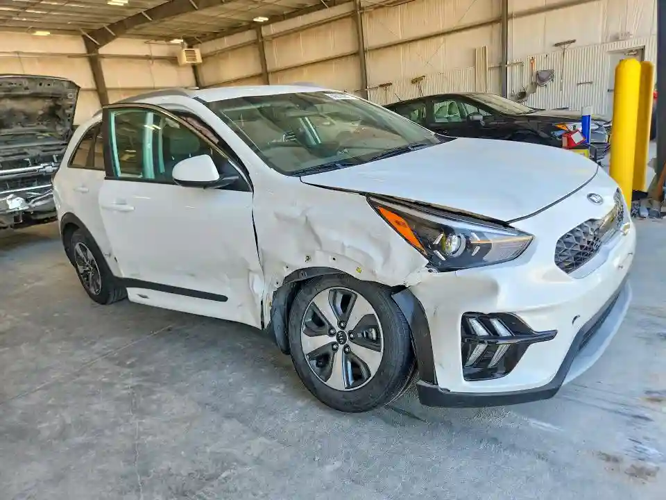 KNDCB3LC1L5424762 2020 KIA NIRO-3