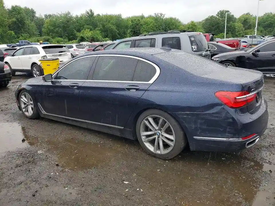 WBA7F2C58JG423821 2018 BMW 7 SERIES-1