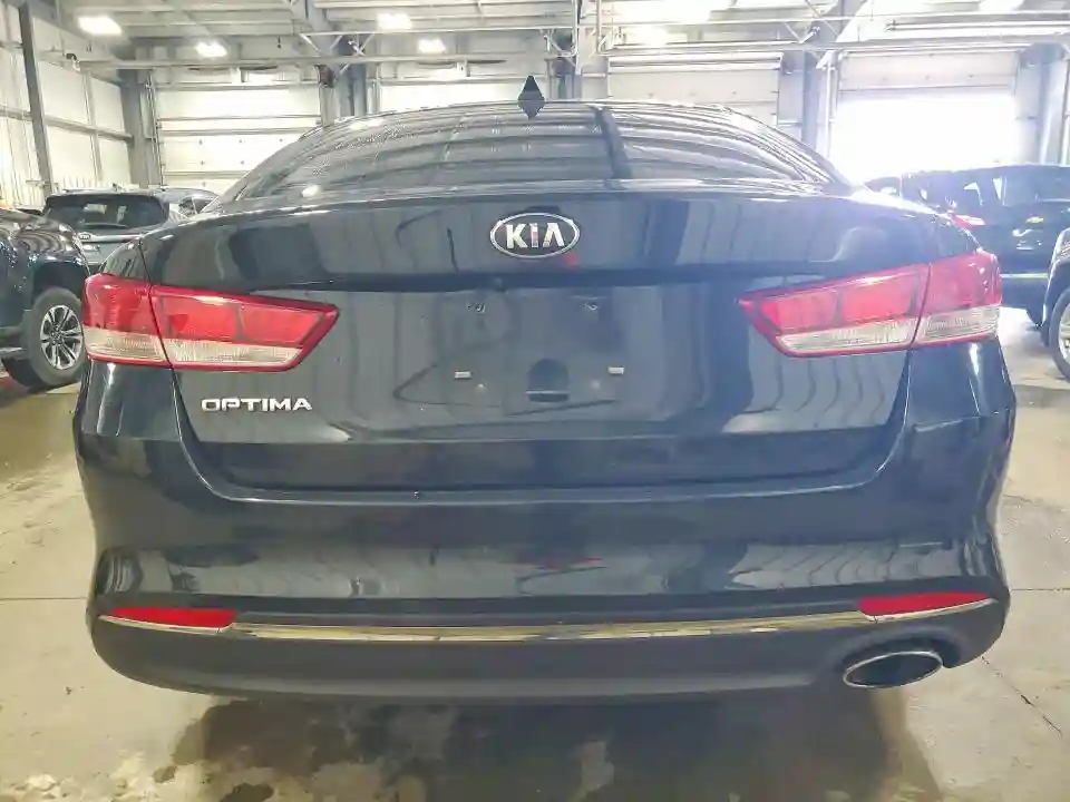 5XXGT4L39HG141517 2017 KIA OPTIMA-5