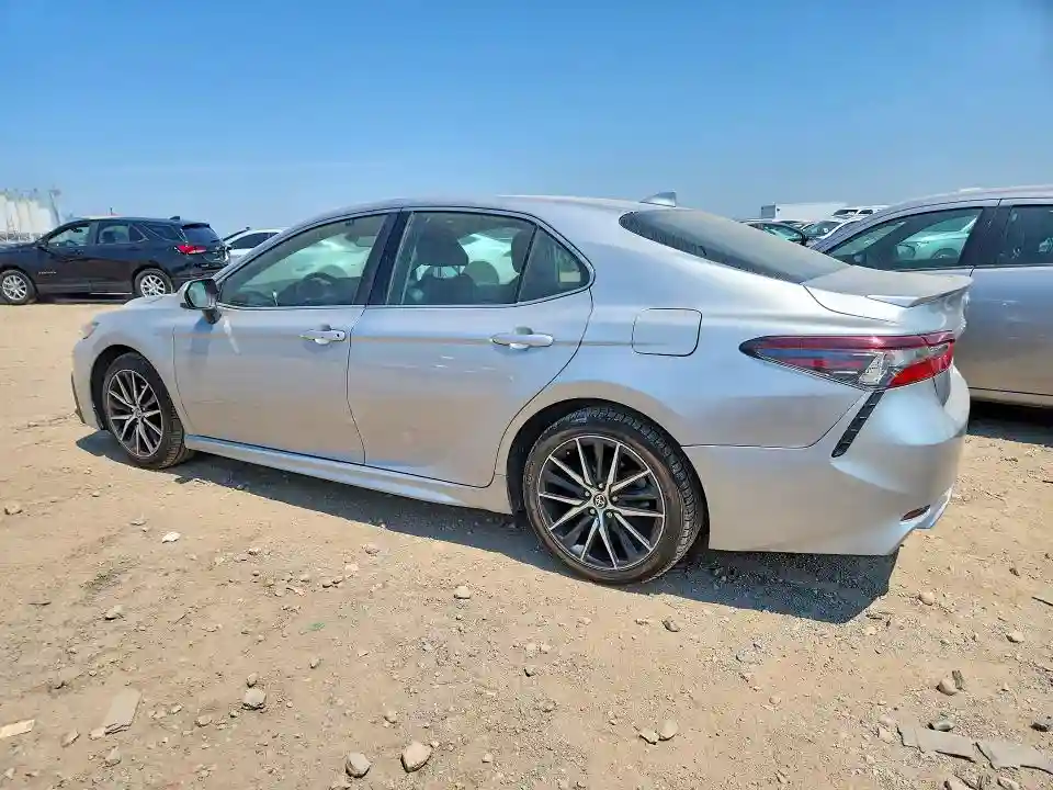 4T1G11AKXMU565223 2021 TOYOTA CAMRY-1
