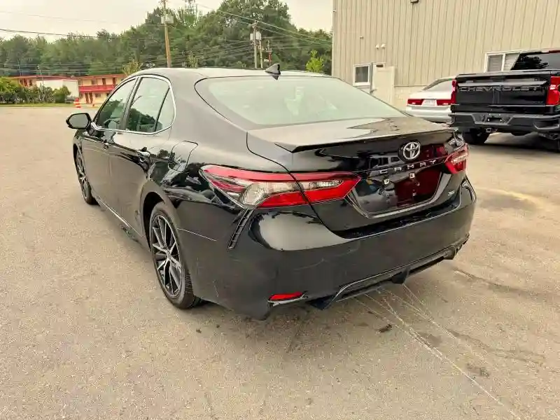4T1G11AK2MU476830 2021 TOYOTA CAMRY-1
