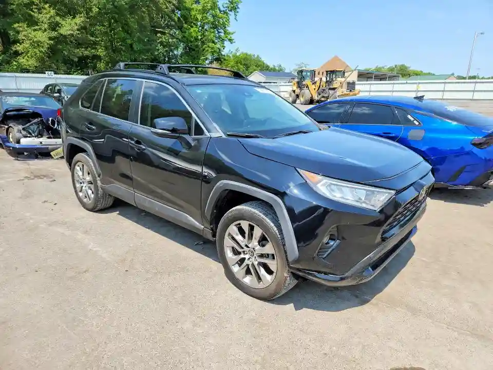 2T3C1RFV4MC122770 2021 TOYOTA RAV4-3