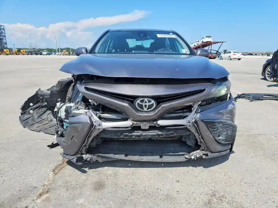 4T1G11AK6MU553537 2021 TOYOTA CAMRY-4