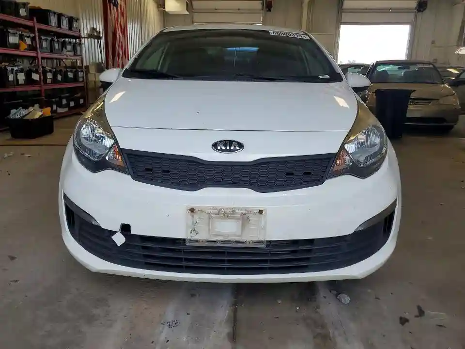 KNADM4A38H6025661 2015 KIA RIO-4