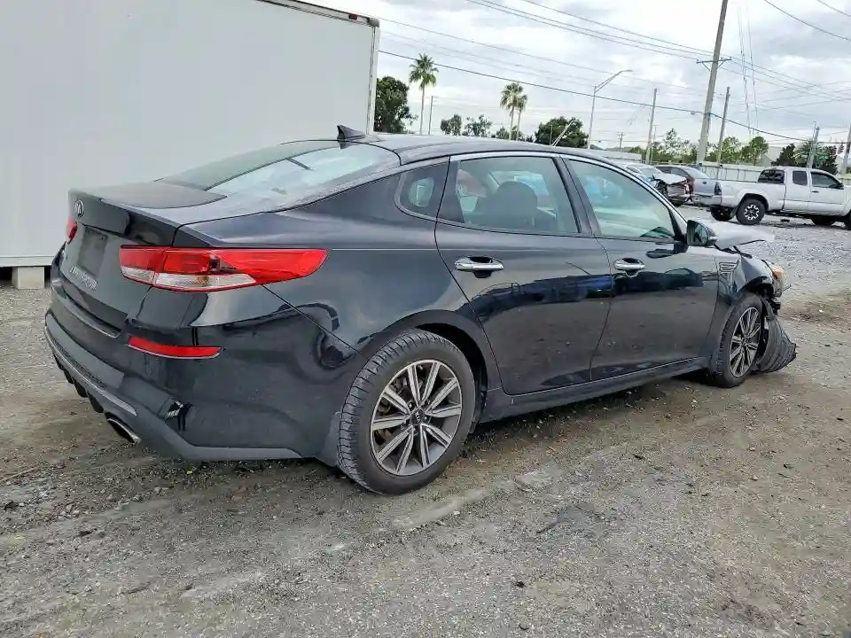 5XXGT4L38KG300115 2019 KIA OPTIMA-2