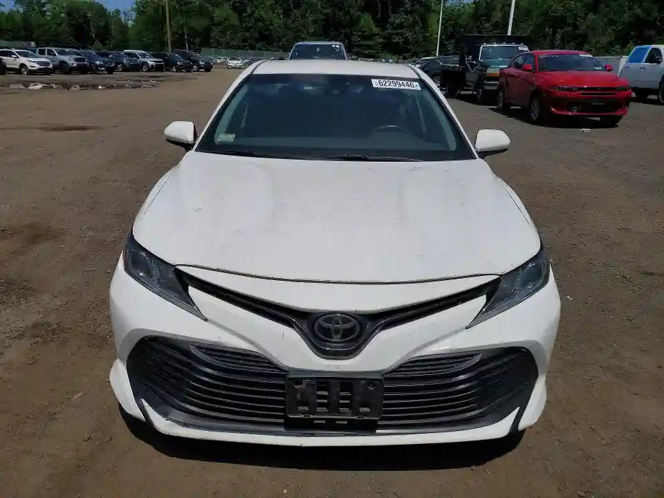 4T1B11HK0JU641494 2018 TOYOTA CAMRY-4