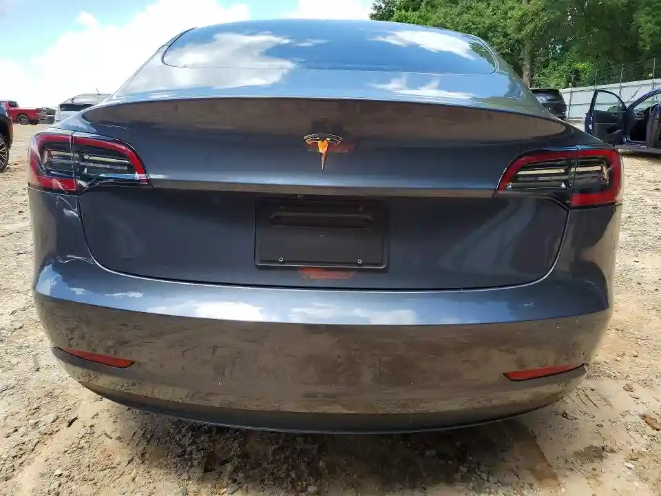 5YJ3E1EA8PF573391 2023 TESLA MODEL 3-5
