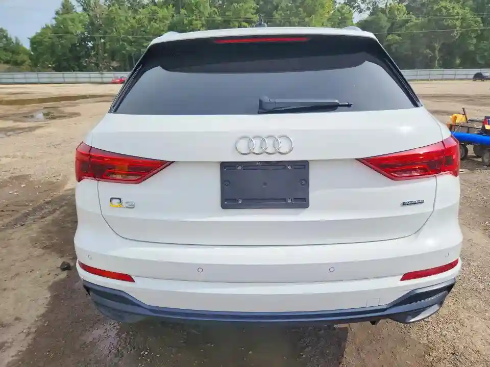 WA1DECF37M1016034 2021 AUDI Q3-5