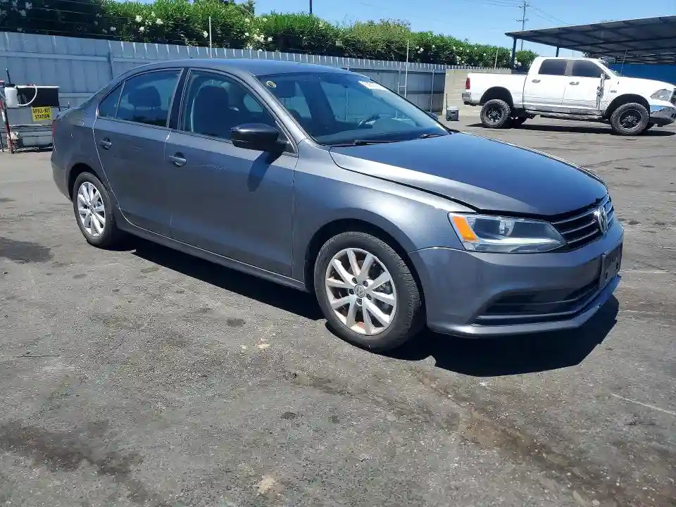 3VWD17AJ6FM400131 2015 VOLKSWAGEN JETTA-3