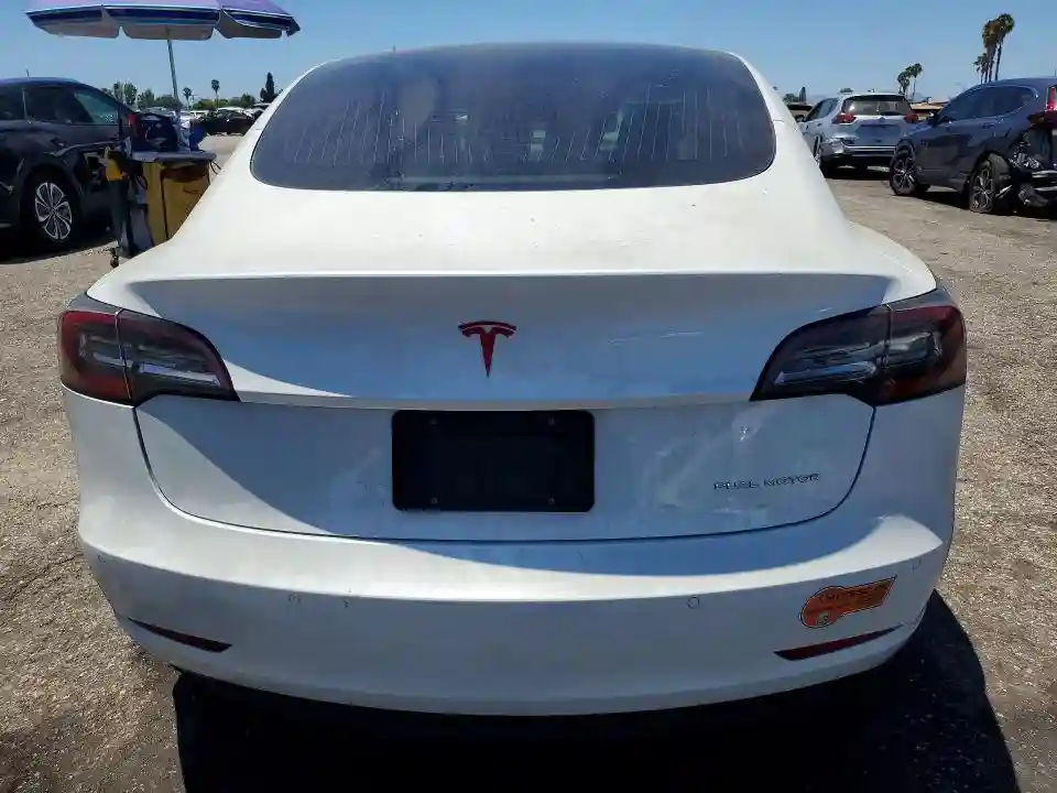 5YJ3E1EB0LF640519 2020 TESLA MODEL 3-5