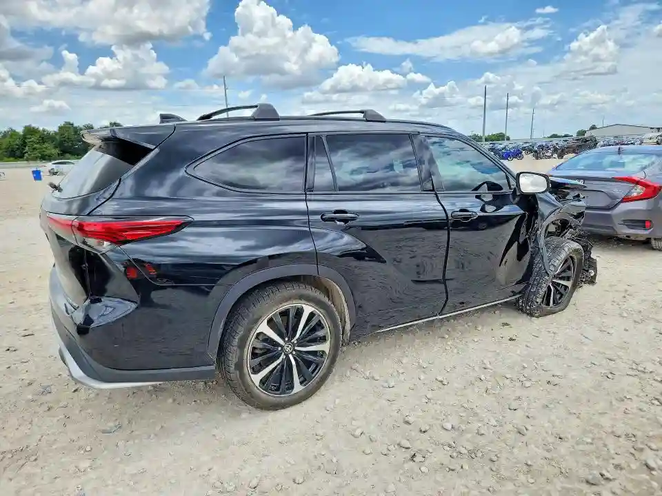 5TDLZRBH2NS165496 2022 TOYOTA HIGHLANDER-2