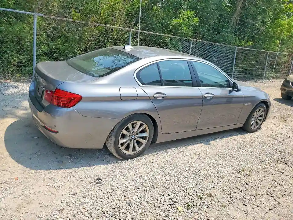 WBA5A7C56FD621003 2015 BMW 5 SERIES-2