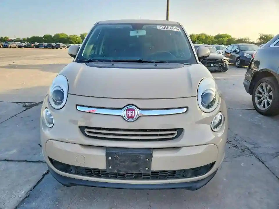 ZFBCFAAH7HZ038583 2017 FIAT 500-4