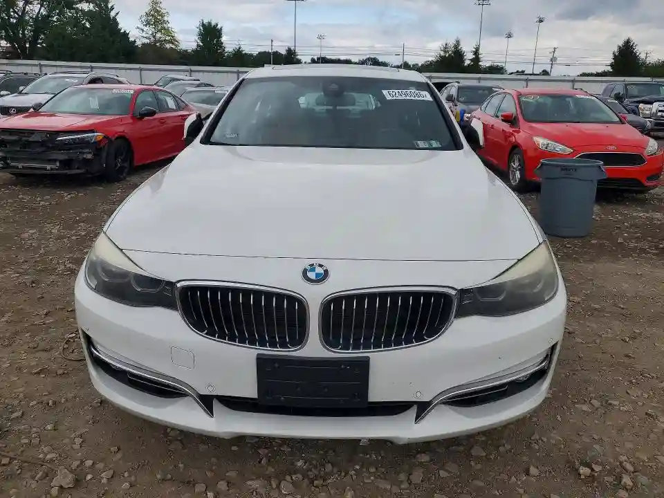 WBA8Z9C51JG827807 2018 BMW 3 SERIES-4
