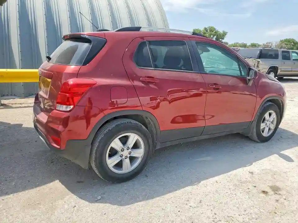 KL7CJLSB2MB318008 2021 CHEVROLET TRAX-2