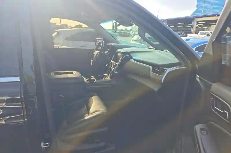 1GNSKBKC0LR111239 2020 CHEVROLET TAHOE-4