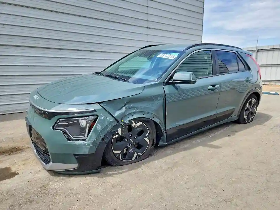 KNDCR3L12P5045575 2023 KIA NIRO-0