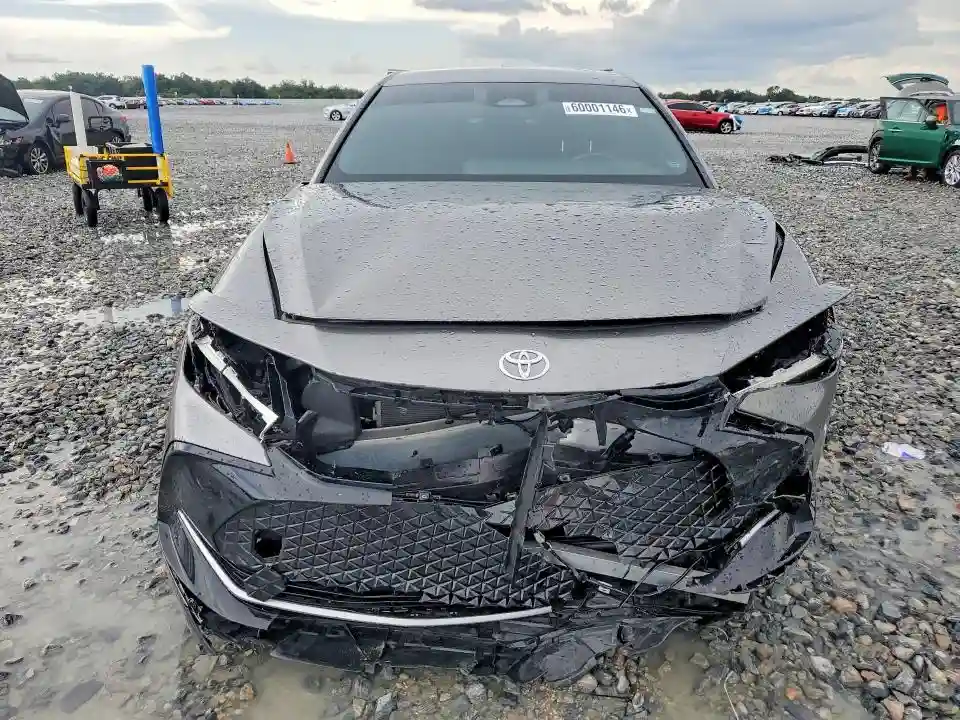 JTDAAAAF3P3017958 2023 TOYOTA CROWN XLE-4