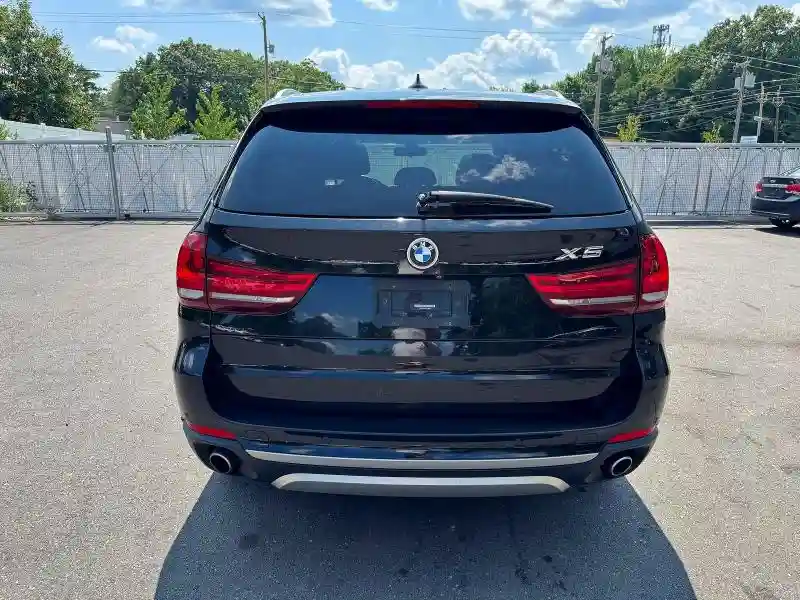 5UXKR0C34H0V74261 2017 BMW X5-5