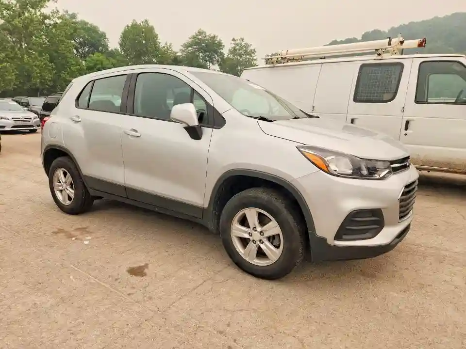 3GNCJNSBOKL238515 2019 CHEVROLET TRAX-3