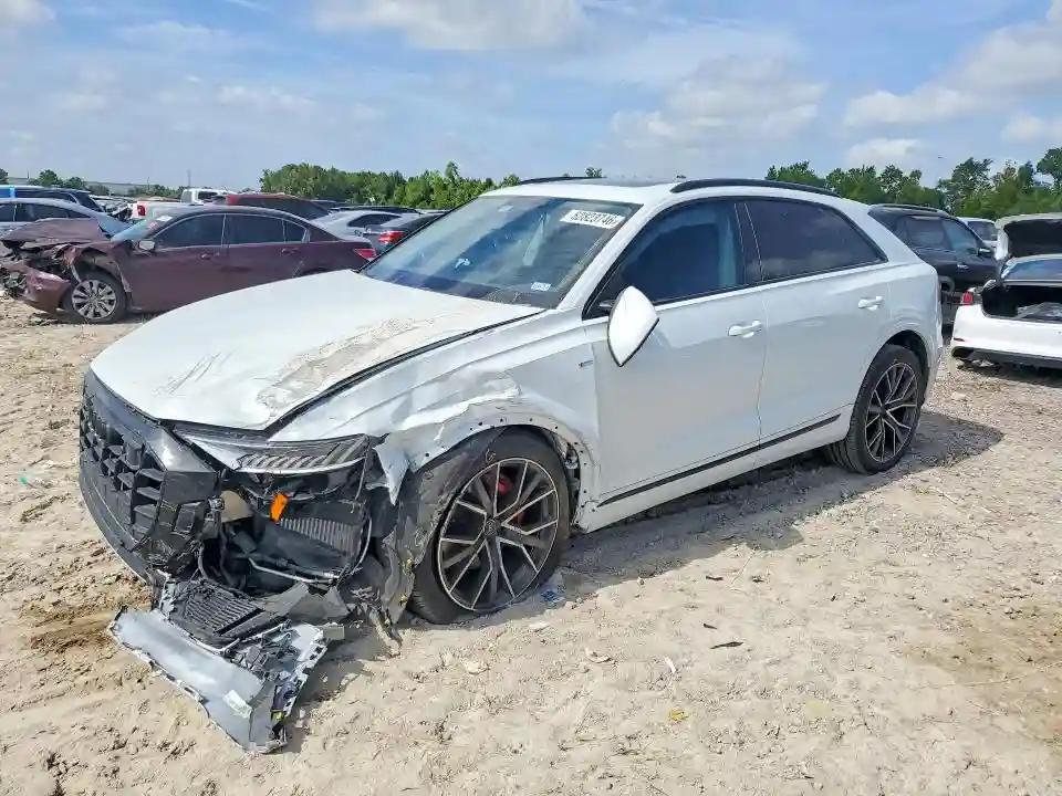 WA1FVBF19ND021916 2022 AUDI Q8-0