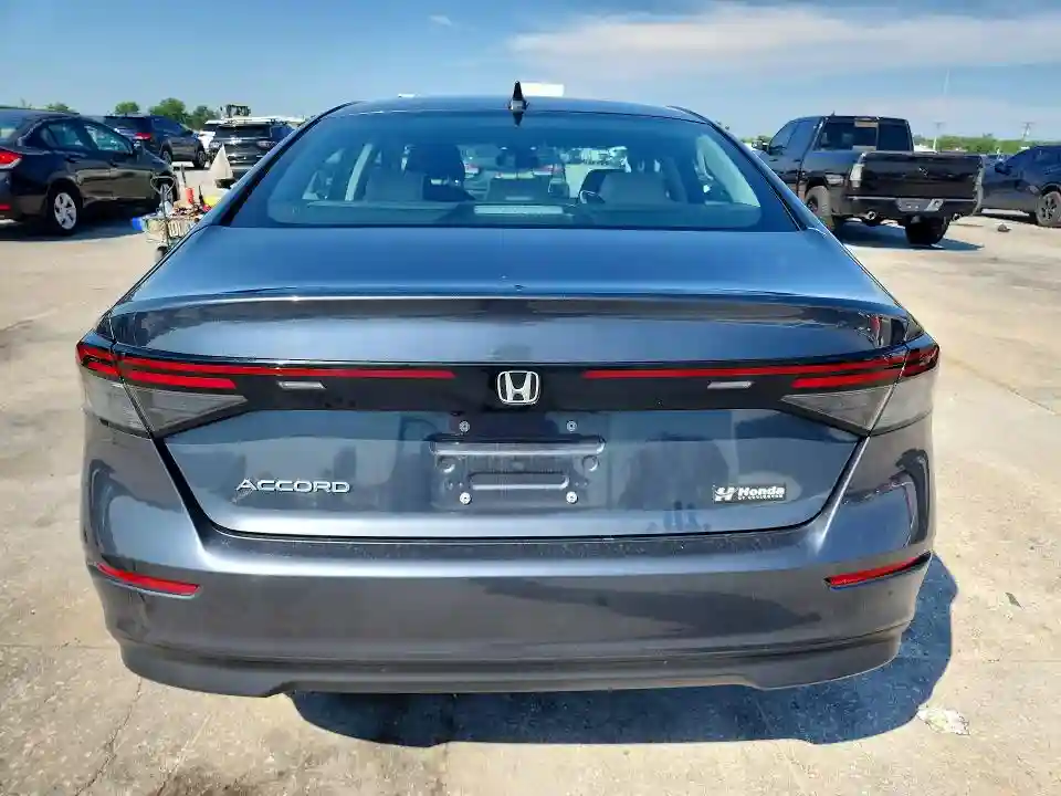 1HGCY1F37RA045989 2024 HONDA ACCORD-5