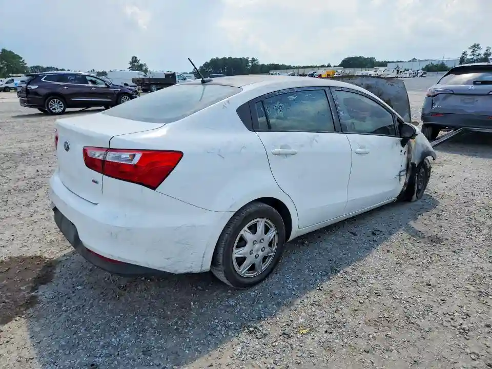 KNADM4A32G6640334 2016 KIA RIO-2