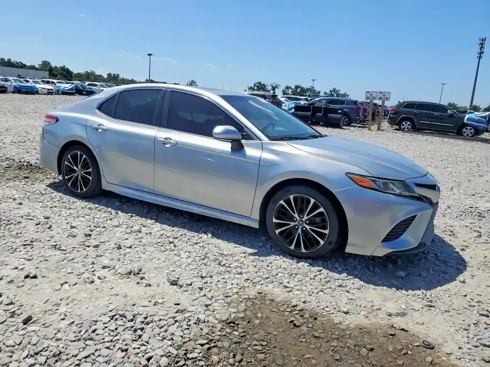 4T1B11HK3JU046431 2018 TOYOTA CAMRY-3