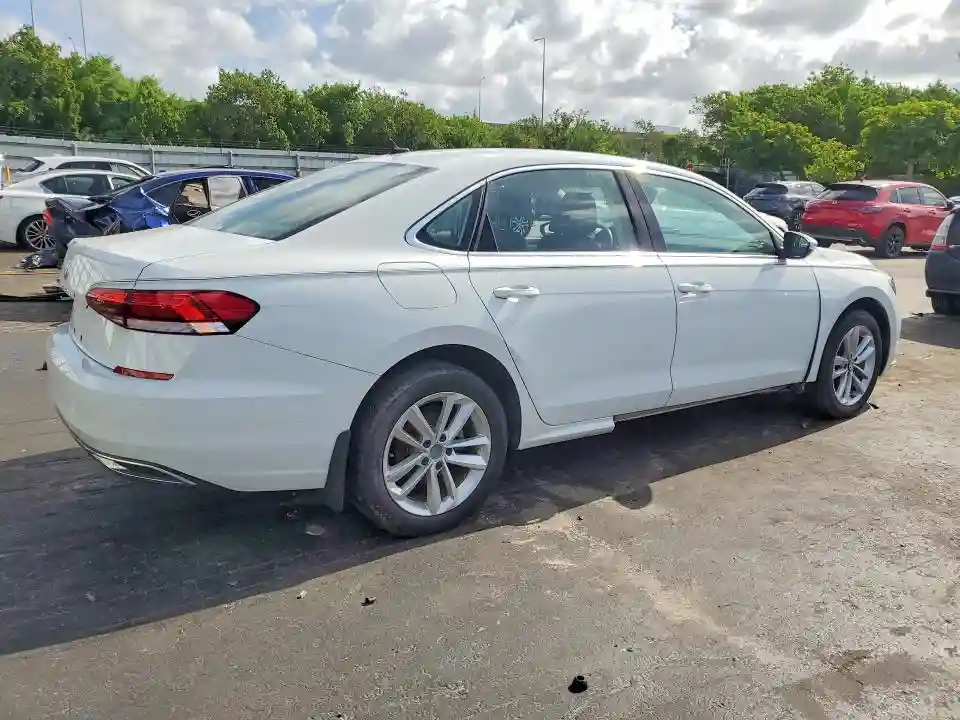 1VWWA7A3XLC011628 2020 VOLKSWAGEN PASSAT-2