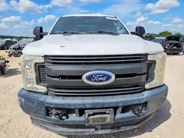 1FD7X2B66JEC27135 2018 FORD F250-4