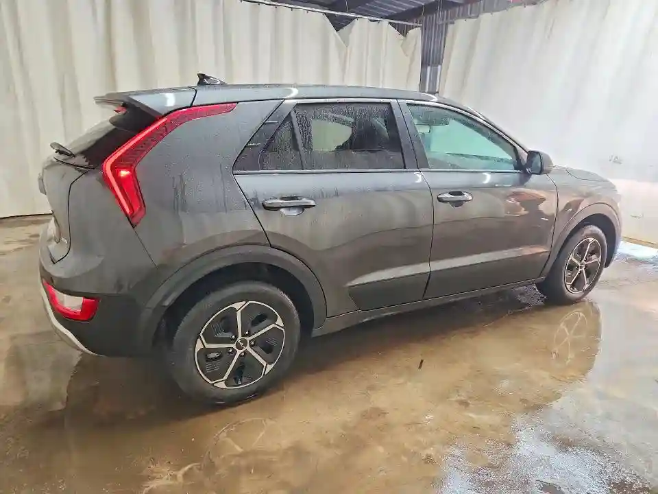 KNDCP3LE1T5332215 2026 KIA NIRO-2