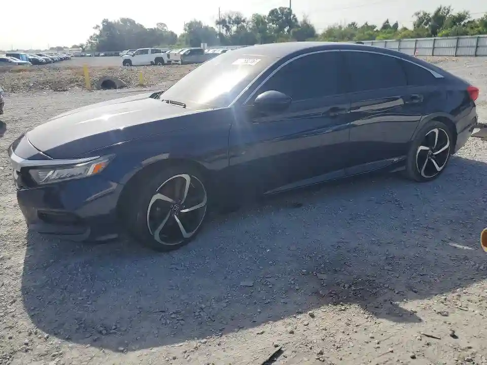 1HGCV1F16JA069423 2018 HONDA ACCORD-0