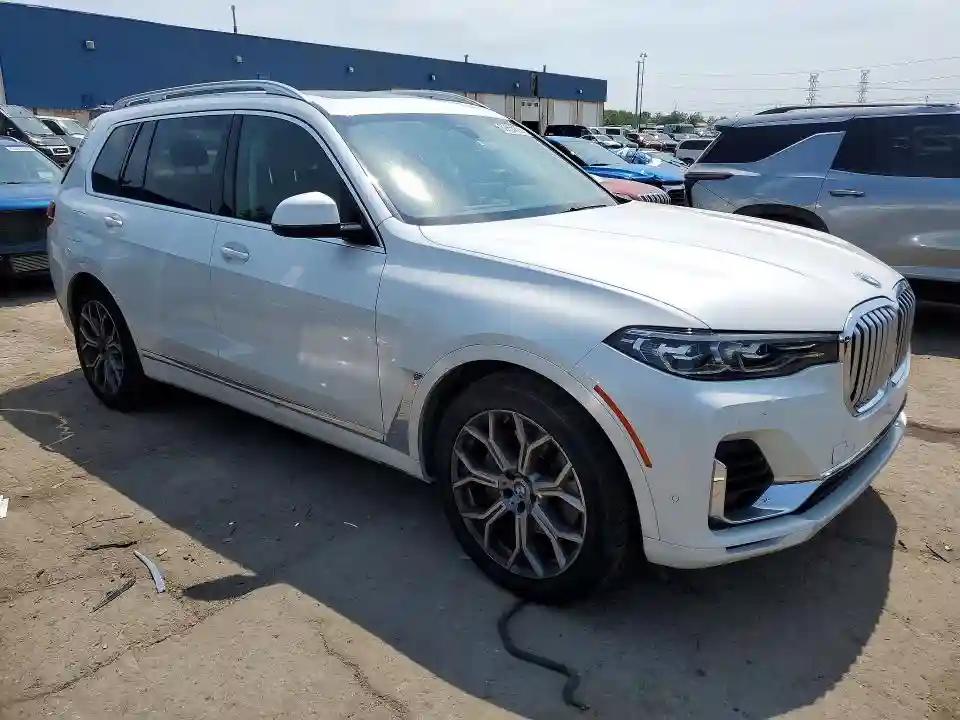 5UXCW2C07M9E24720 2021 BMW X7-3