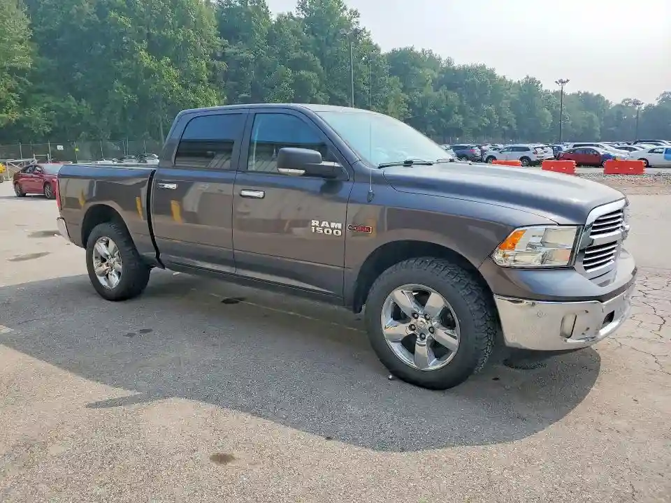 1C6RR7LM2HS880758 2017 RAM 1500-3
