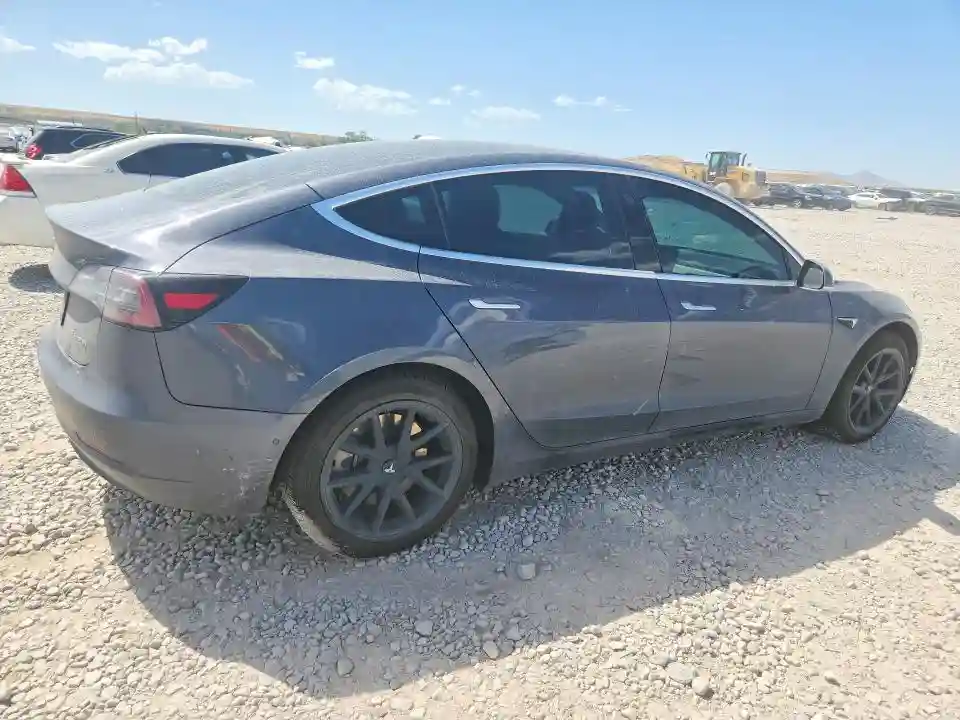 5YJ3E1EB9LF635285 2020 TESLA MODEL 3-2