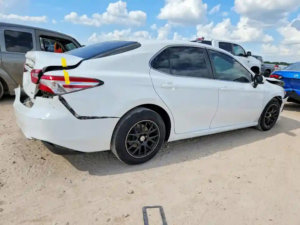 4T1B11HK1KU718763 2019 TOYOTA CAMRY LE-2