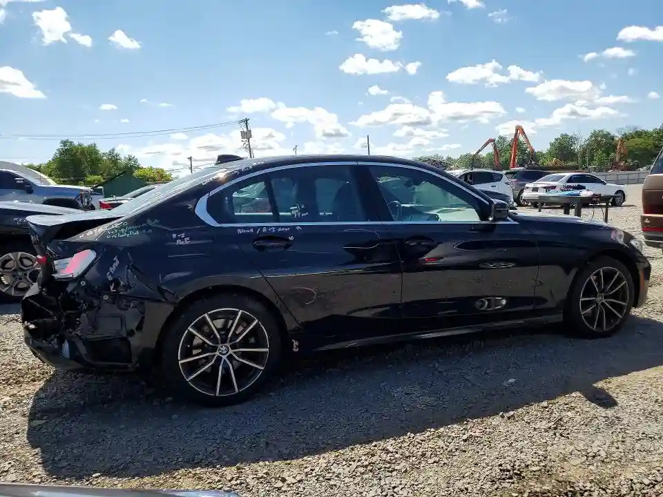 3MW5R7J07M8B56905 2021 BMW 3 SERIES-2