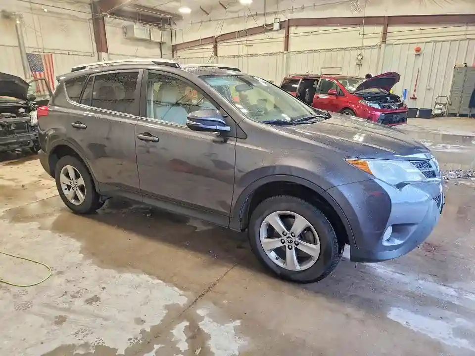 JTMRFREV9FJ021608 2015 TOYOTA RAV4-3
