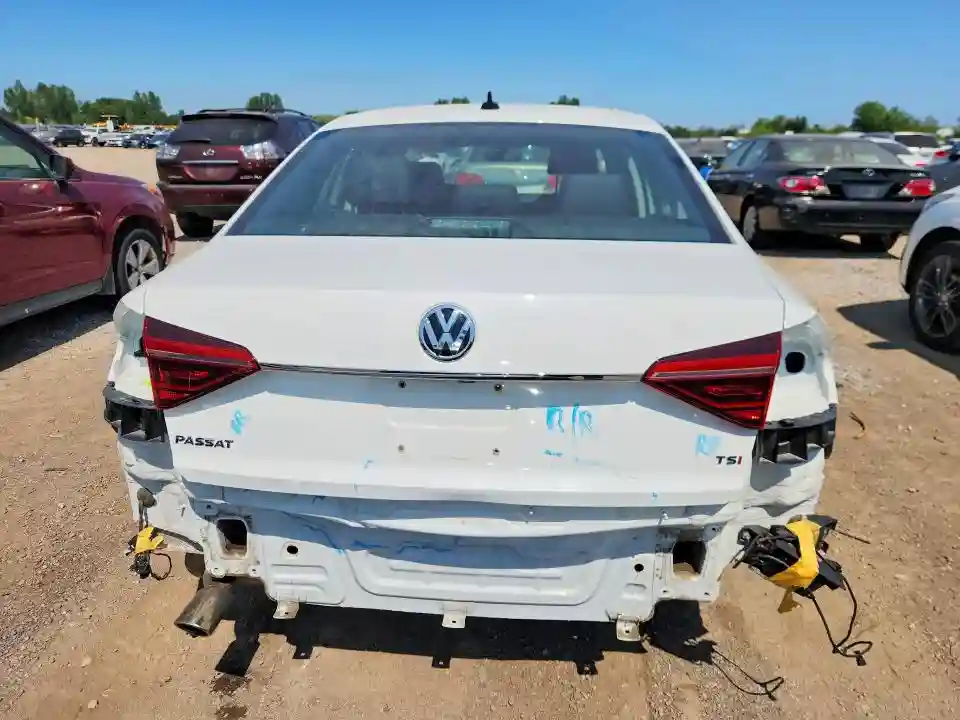 1VWBA7A38JC042839 2018 VOLKSWAGEN PASSAT-5