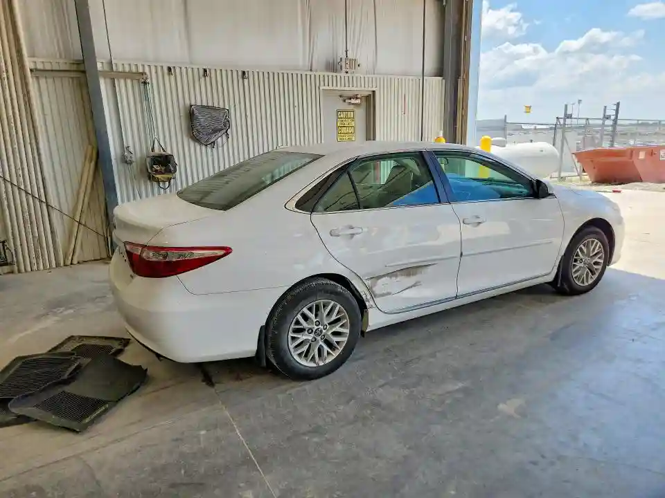 4T1BF1FK7HU369539 2017 TOYOTA CAMRY-2