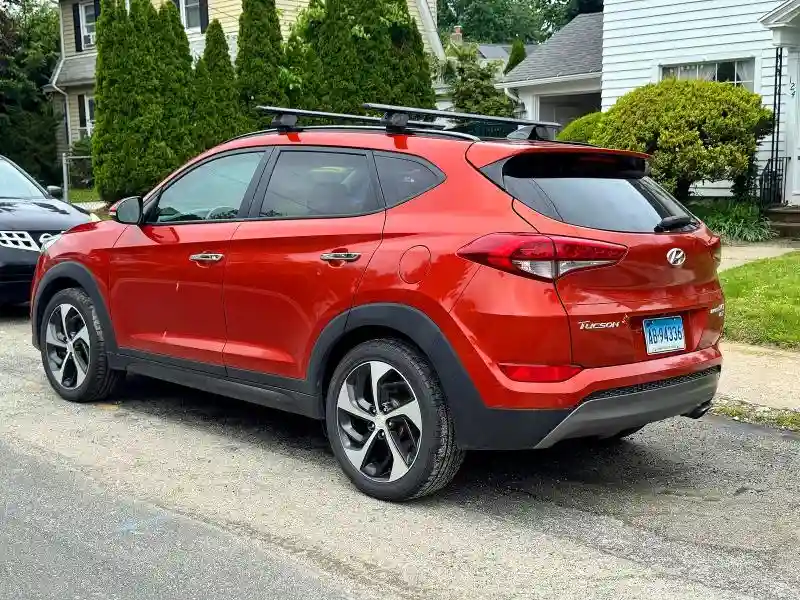 KM8J3CA26GU094705 2016 HYUNDAI TUCSON-2